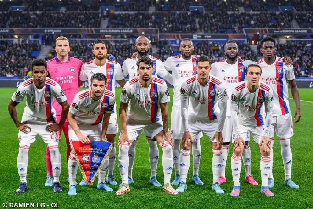 开云体育 注册-关于赛前法国杯焦点战，皇家社会调整名单，引发热议，更衣室氛围转暖的信息