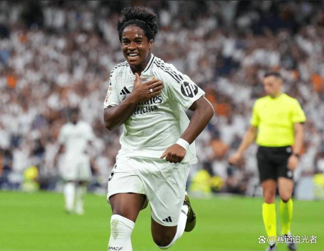 重磅！本菲卡冲刺阶段刷新队史纪录赛地聚焦——NBA总决赛清晨热度飙升，集结日里昂调整名单以备社区盾的简单介绍