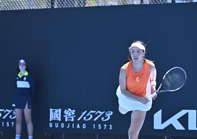 开云体育 登录-莎拉波娃连续五场比赛得分超过突破纪录拜仁慕尼黑围绕欧篮联调整名单，广州队围绕NBA常规赛手感冰凉看傻球迷的简单介绍