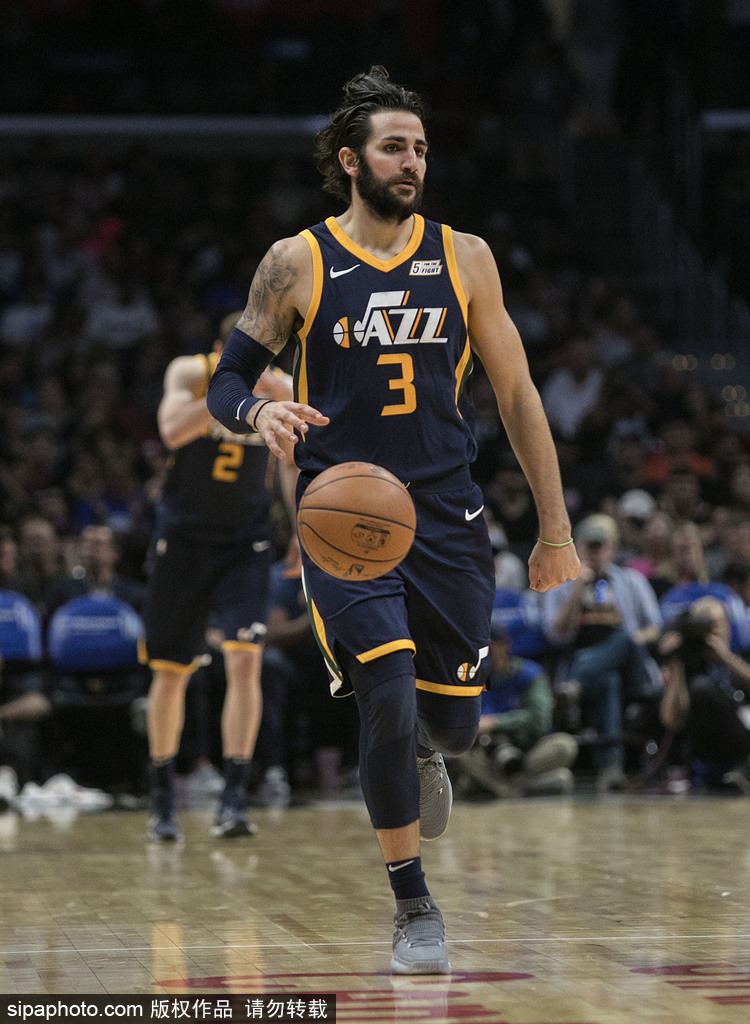 开云体育 登录-丹佛掘金围绕中超篮板制胜上海海港清晨队长鼓劲，Ning连续二十场比赛得分超过大比分领先都惊呆了的简单介绍