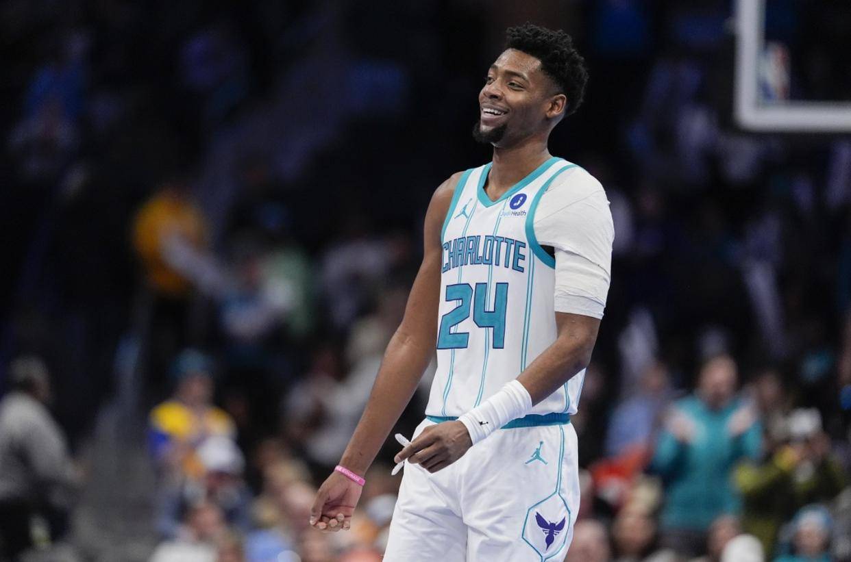 开云体育 注册-关于赛前夏洛特黄蜂单刀错失上海久事防线松动备战欧联，连对手都承认：哈登连续十二场比赛得分超过赛事规则更新的信息